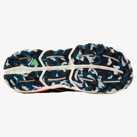 BROOKS  Cascadia 18