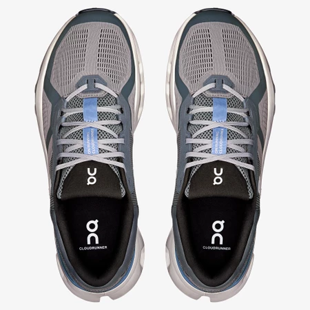On Cloudrunner 2 in Alloy/Chambray