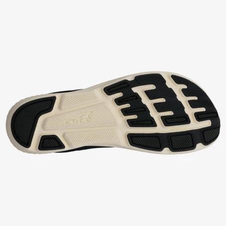 Altra Escalante 4 in Black/White