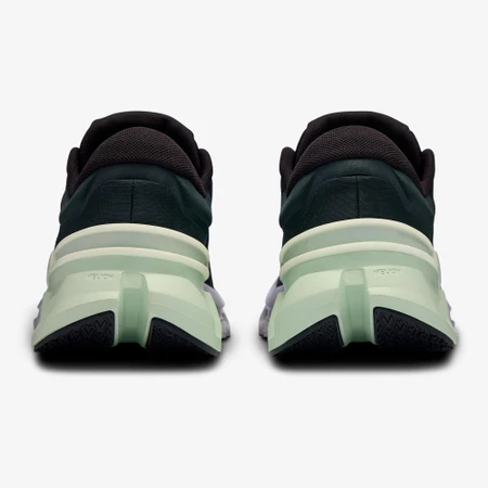 On Cloudflyer 5 in Black/Lime