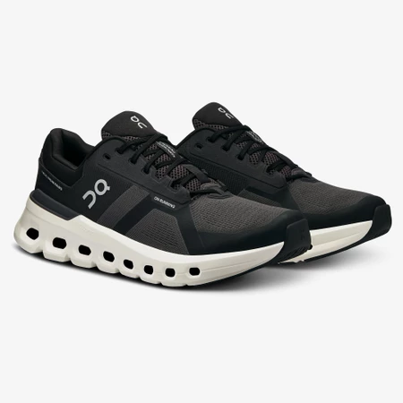 On Cloudrunner 2 Wide in Eclipse/Black