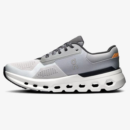 On Cloudrunner 2 in Wolf/Ivory