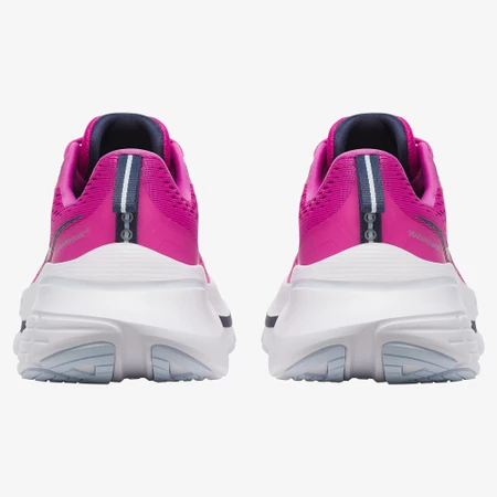 Saucony Guide 18 in Fuchsia