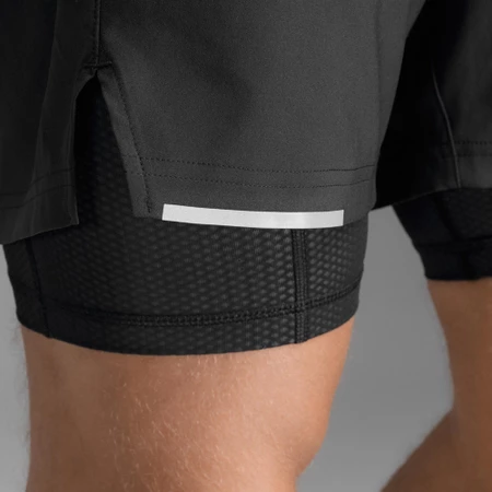 2XU Aero Mesh 2-in-1 Shorts in Black