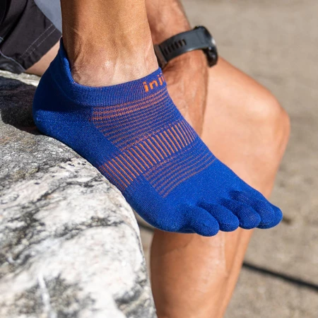 Injinji Run Lightweight No-Show Toe Socks in Blue