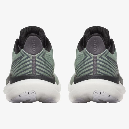 Saucony Triumph 23 in Iceburg/Carbon