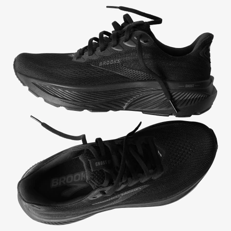 Brooks Ghost 17 in Black/Black