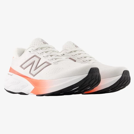 New Balance 880v15 in White/Red