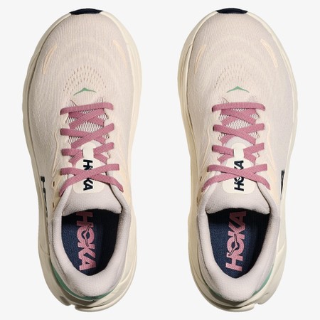 HOKA  Arahi 8