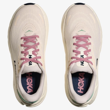 Hoka Arahi 8 in Rose Cream