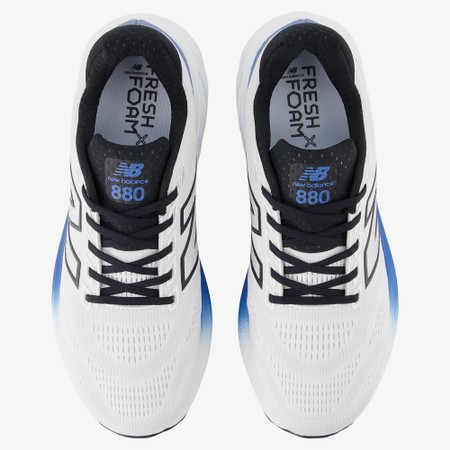 NEW BALANCE  880v15 4E Extra Wide