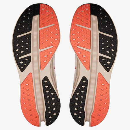 On CloudSurfer Max in Ivory/Salmon