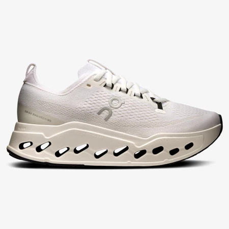 On CloudSurfer Max in White/White