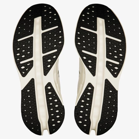 On CloudSurfer Max in White/White