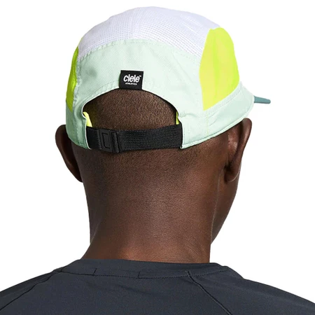 Ciele GoCap Athletics in Turquoise/White