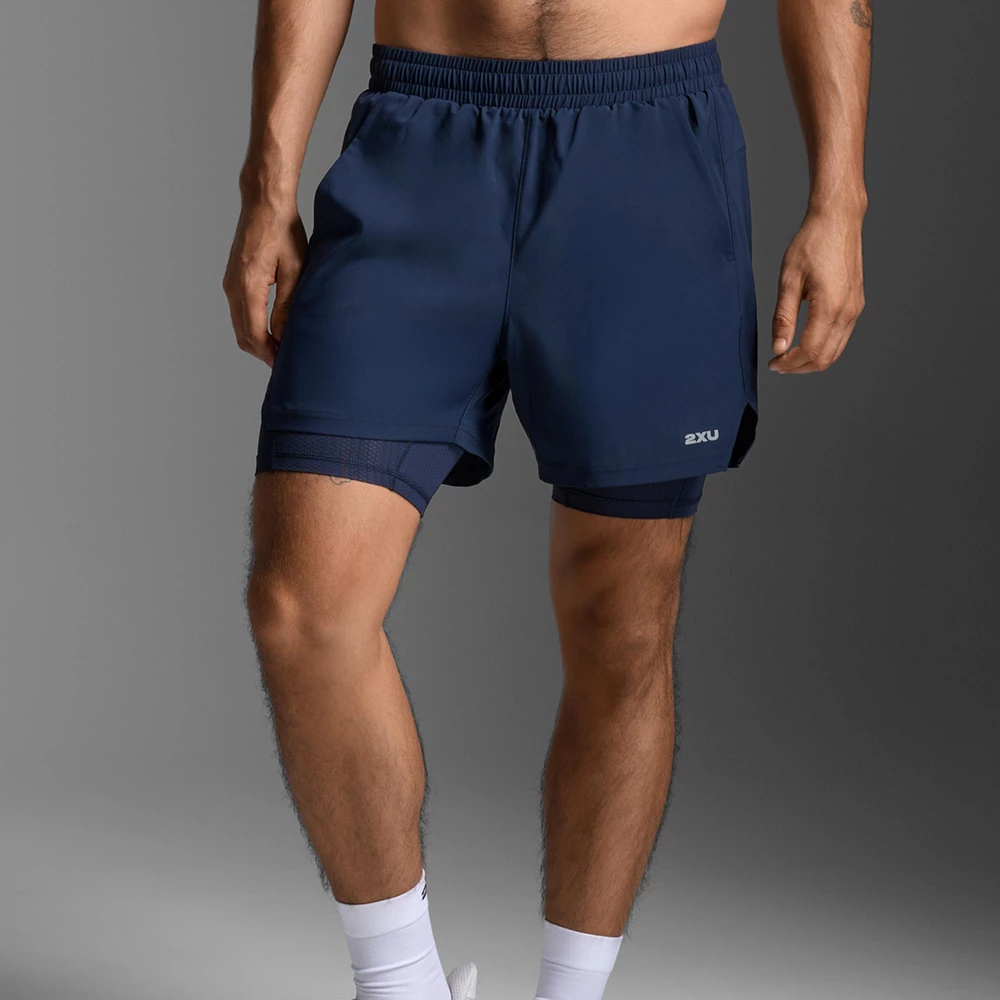 2XU Aero Mesh 2-in-1 Shorts in Navy