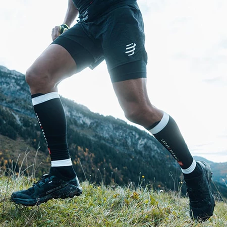 Compressport Calf Sleeves R2 3.0 in Black