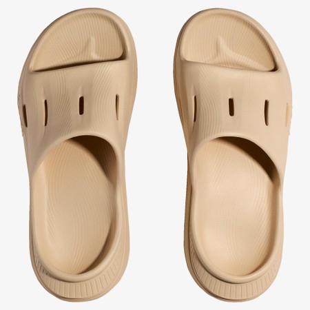 HOKA  Ora Recovery Slides 3