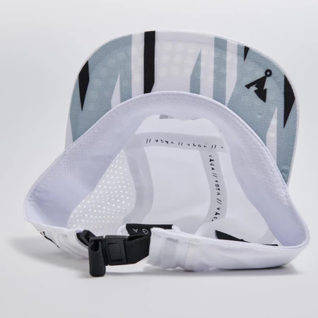 Vaga Feather Racing Cap in White