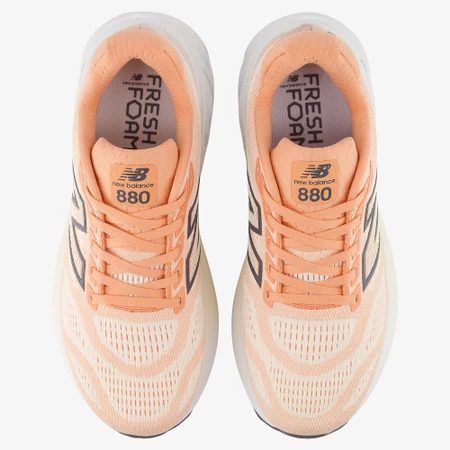 New Balance 880v15 in Peach