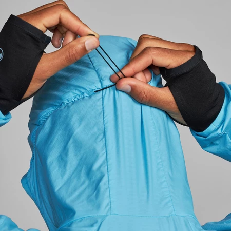Janji Zephyrunner Wind Shell Jacket in Skybird