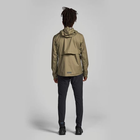 Janji Rainrunner Pack Jacket 2.0 in Conifer