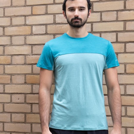 ICEBREAKER  Cool-Lite Sphere III TEE
