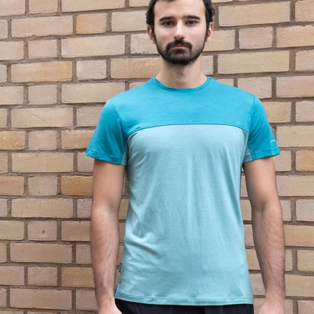 Icebreaker Cool-Lite Sphere III TEE in Topaz