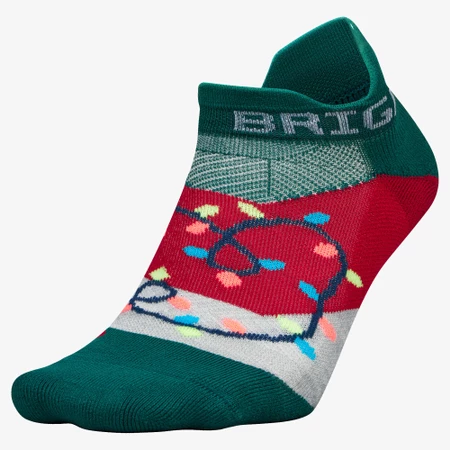 Feetures Elite Light Cushion No Show Socks in Merry & Bright