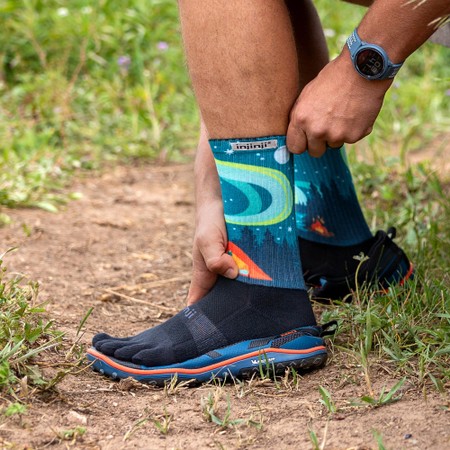 INJINJI  Trail Midweight Crew Toe Socks