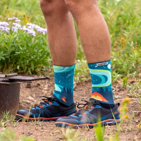 Injinji Trail Midweight Crew Toe Socks in Green/Black