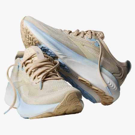 Brooks Adrenaline GTS 25 in Sand/Coconut