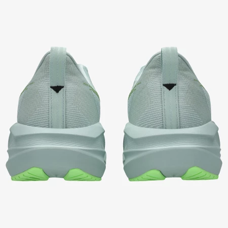 Asics Novablast 5 in Cold Moss/Orange