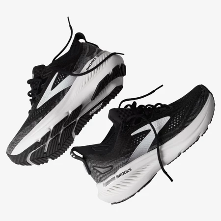 Brooks Glycerin GTS 23 in Black/White