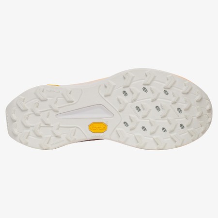 SAUCONY  Peregrine 16