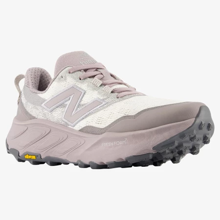 New Balance Hierro V9 D Wide in Sea Salt