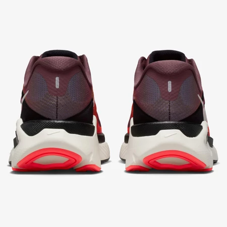 Nike Structure Plus in Tattoo/Silver Hot