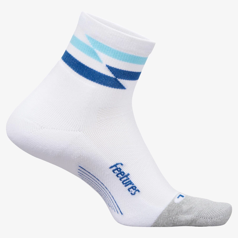 Feetures Elite Light Cushion Qtr Socks in White/Blue