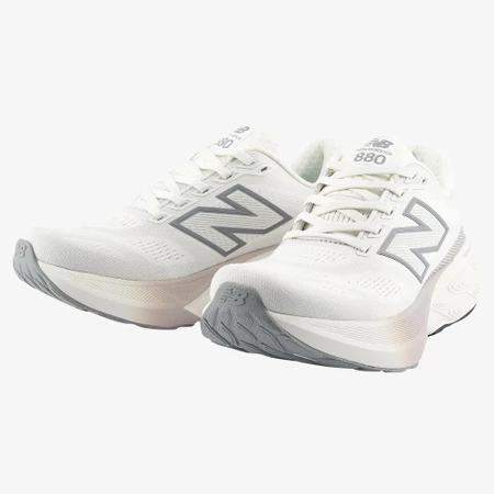 New Balance 880v15 in Sea Salt