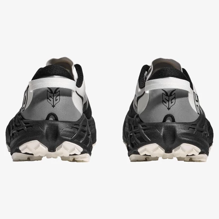 Hoka Speedgoat 7 Wide in Black/White