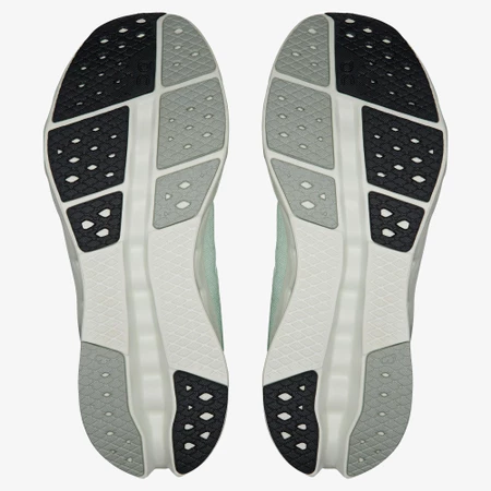 On Cloudsurfer 2 in Ivory/Creek