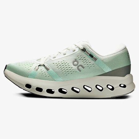 On Cloudsurfer 2 in Ivory/Creek