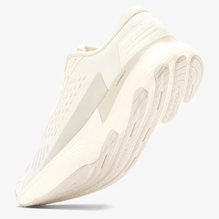 Hylo Athletics Axis in Undyed/Pebble