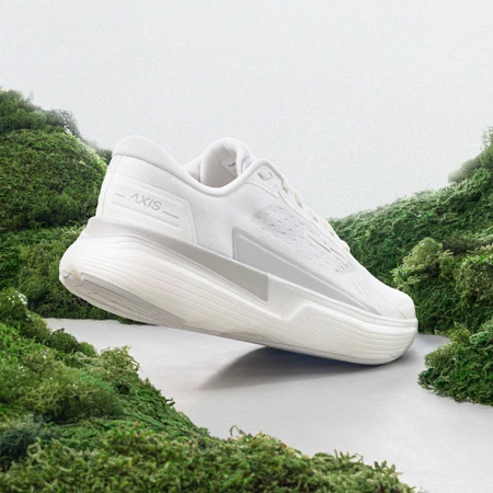 Hylo Athletics Axis in Undyed/Pebble