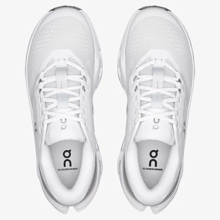 On Cloudrunner 3 in Frosted Glass