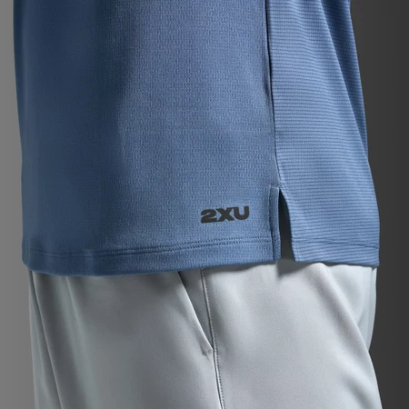 2XU Aero Mesh Tank in Indigo