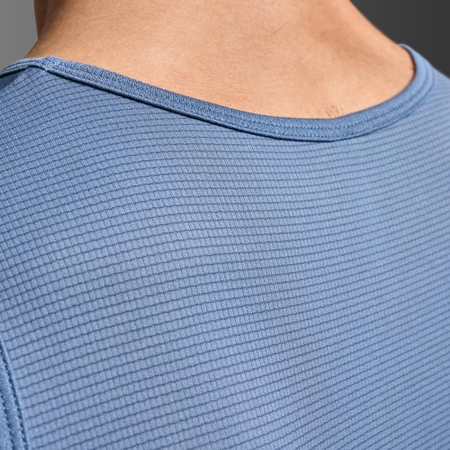 2XU Aero Mesh Tank in Indigo