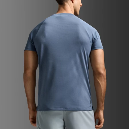 2XU Aero Mesh Tee in Smoke Blue