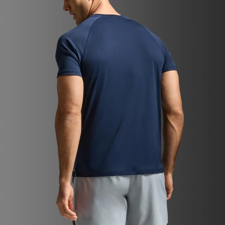 2XU Aero Mesh Tee in Midnight