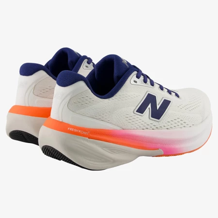 New Balance 860v15 D Wide in Sea Salt